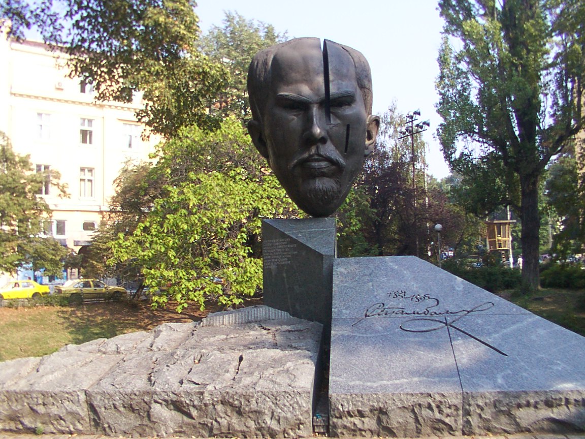 Паметник на Стефан Стамболов
